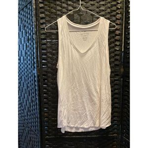 American Eagle Outfitters Soft & Sexy Medium V-neck Tank